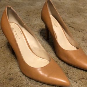 light brown point toe heels
